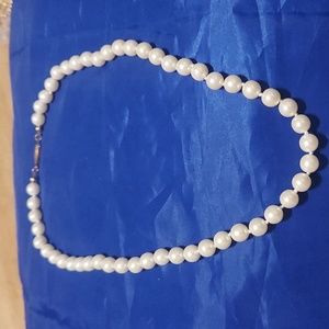 Vintage 2001 Avon Faux Pearl Knotted Necklace with Gold tone Clasp. #7